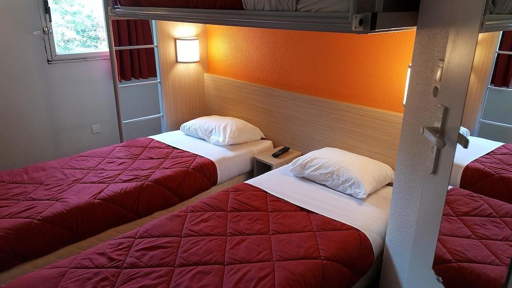 Premiere Classe Montreuil Bagian luar foto A typical room at a B&B